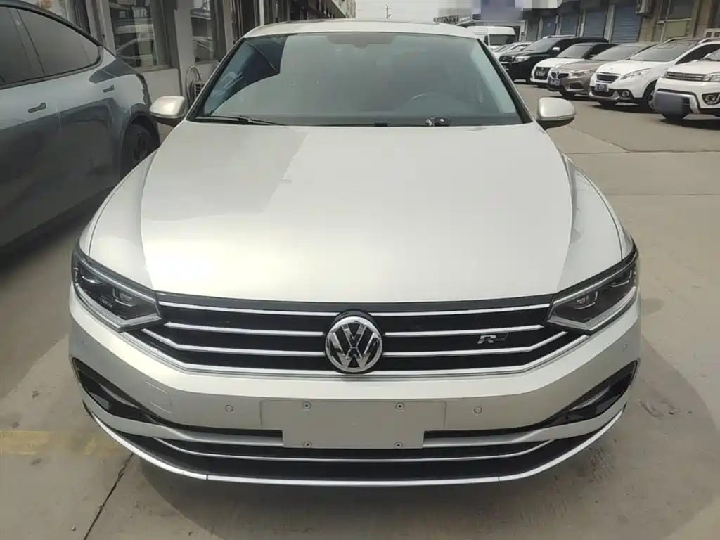 Magotan 330 TSI DSG Leading