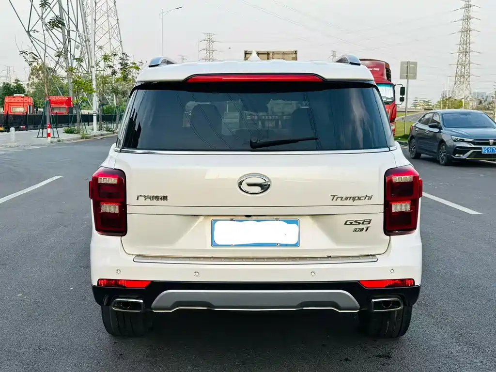 GAC Trumpchi GS8 320 T 2 WD Luxury Connected (7-seat)