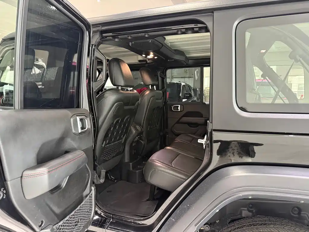 Wrangler 2.0 T Rubicon 4-door
