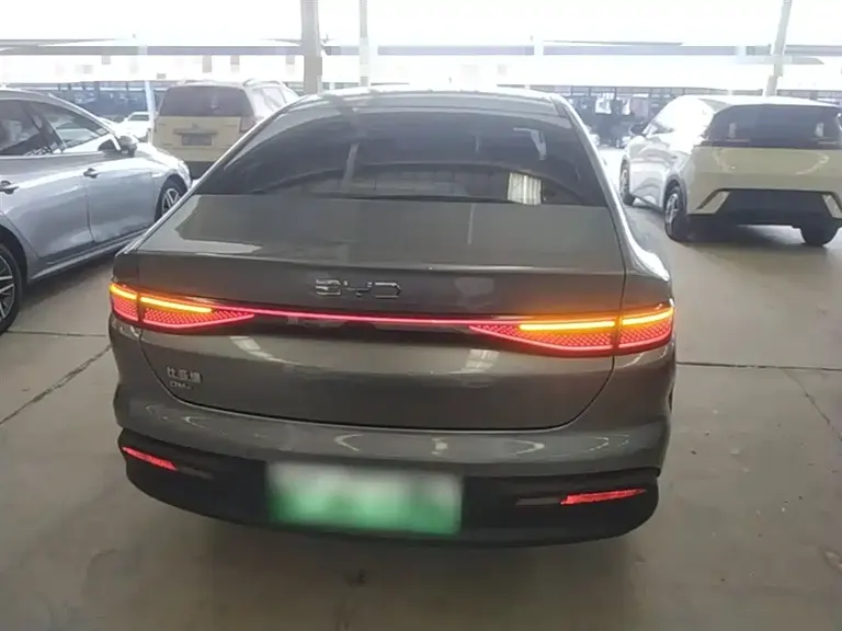 BYD Seal 05 DM-i DM-i Smart Drive 55 KM Luxury