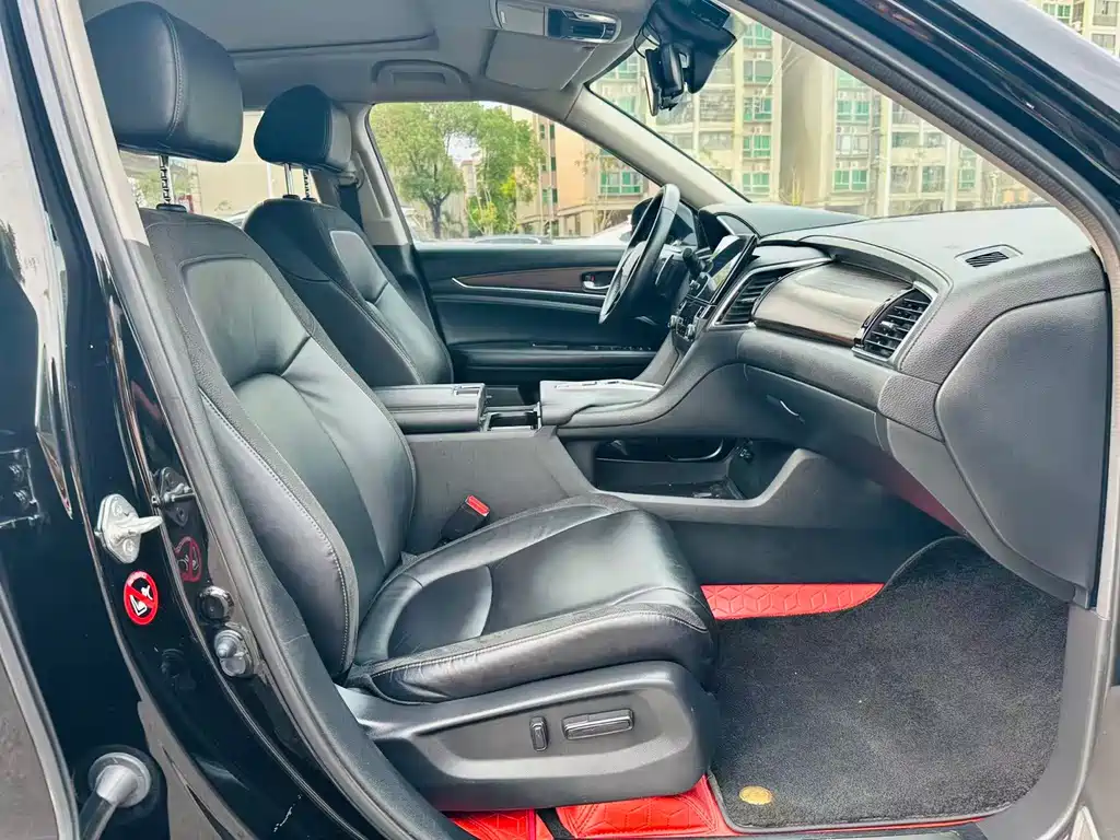Avancier 370 TURBO 2 WD Luxury