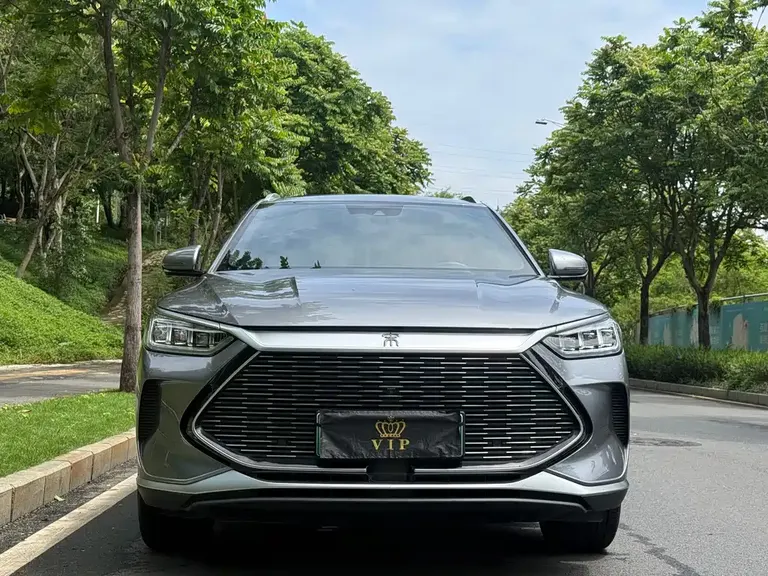 BYD Song PLUS NEV DM-i 51 KM Honored