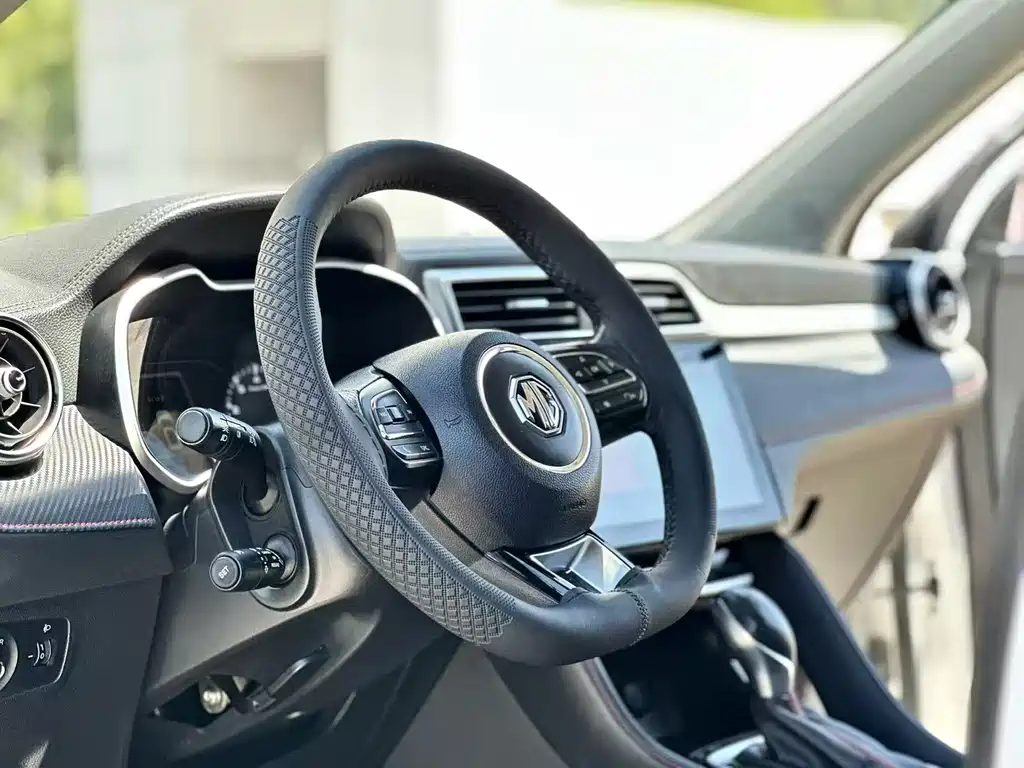 MG ZS 180 DVVT Auto Global Million 918
