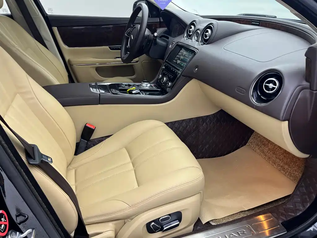 Jaguar XJ XJL 3.0 SC 2 WD Panoramic Business