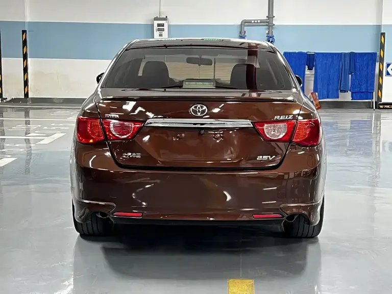 Toyota Mark X 2.5 V Demeanor Elite Dazzle Pack