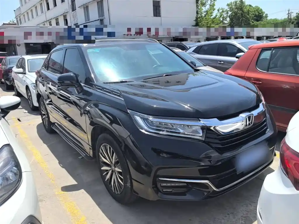 Avancier 370 TURBO 4 WD Premium