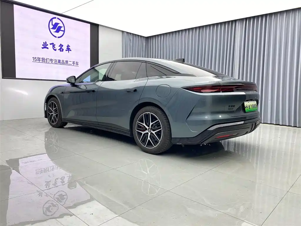Han L DM-p 4 WD Lidar Flagship