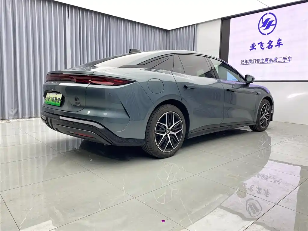 Han L DM-p 4 WD Lidar Flagship