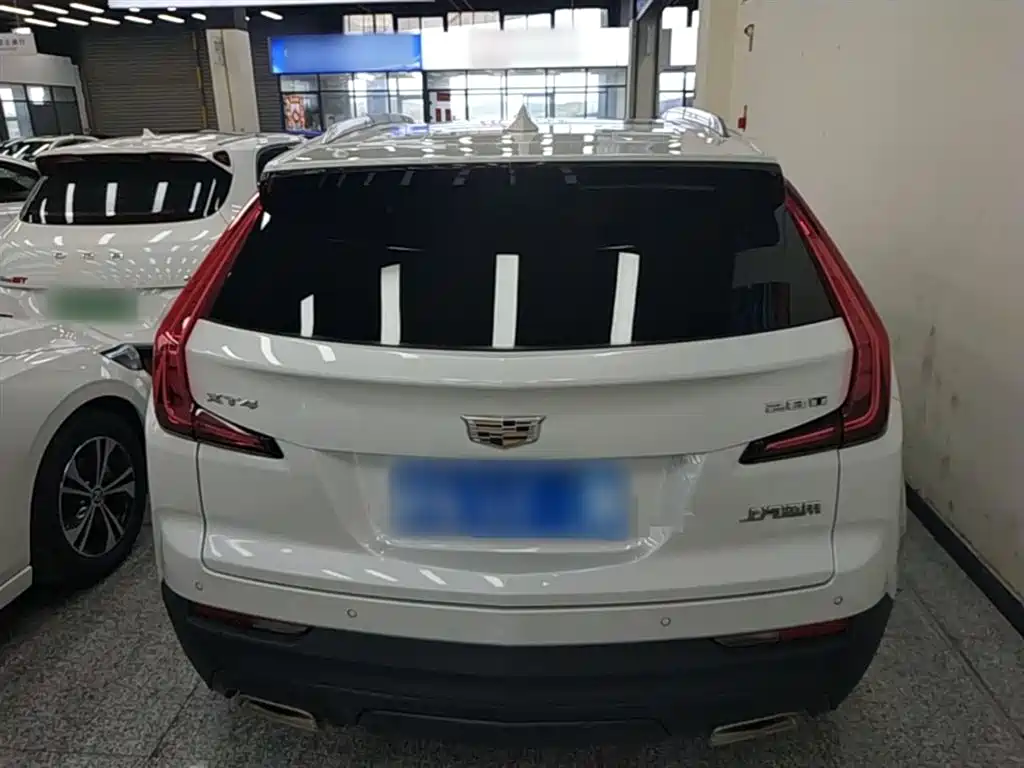Cadillac XT4 28 T 2 WD Tech