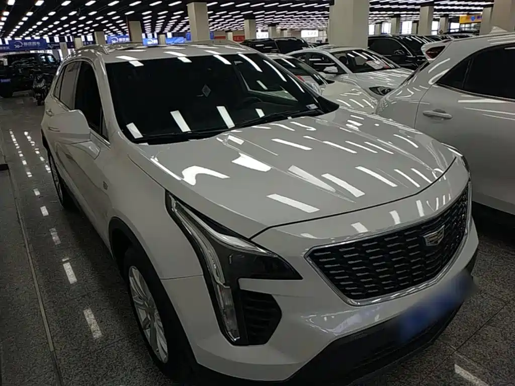 Cadillac XT4 28 T 2 WD Tech