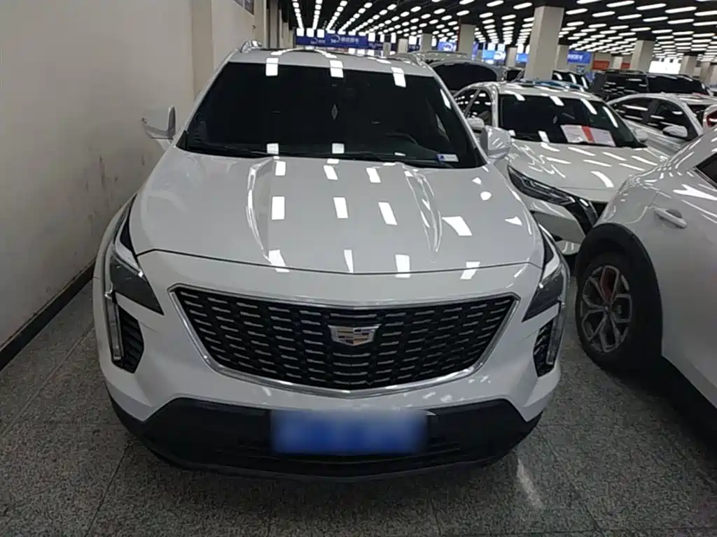 Cadillac XT4 28 T 2 WD Tech