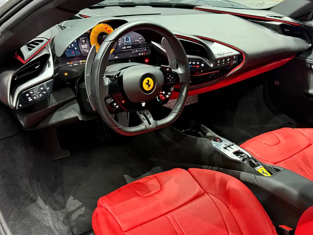SF90 3.9 T V8 Stradale