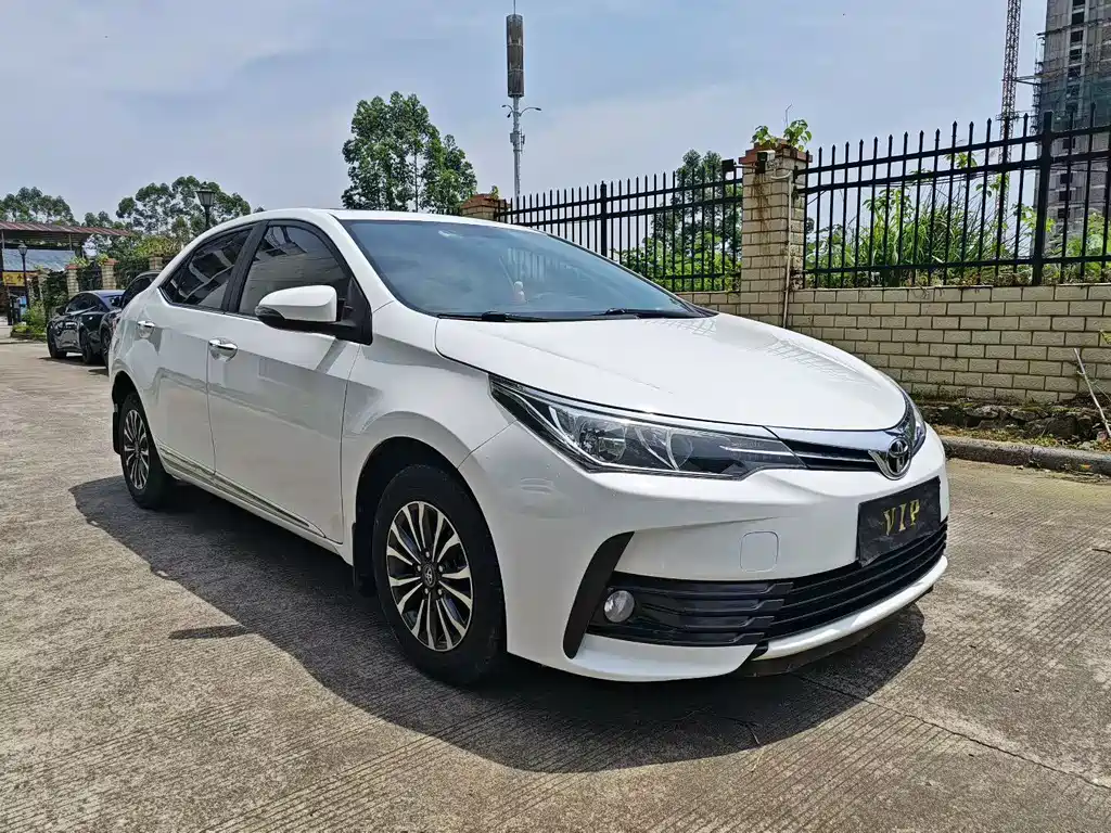 Corolla Facelift 1.2 T S-CVT GL-i