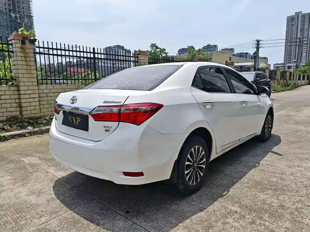 Corolla Facelift 1.2 T S-CVT GL-i