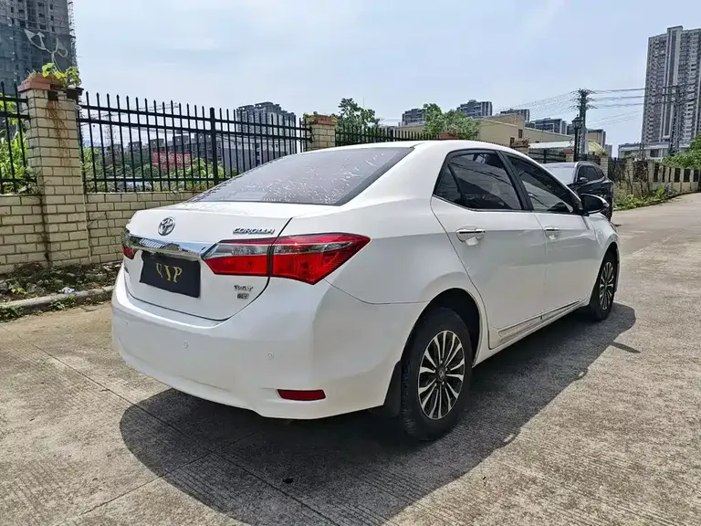 Toyota Corolla Facelift 1.2 T S-CVT GL-i
