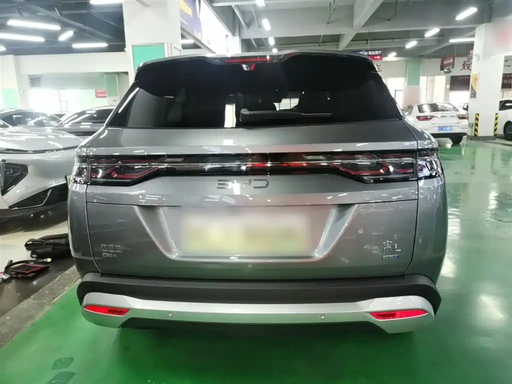 Song L DM-i Smart Drive 112 km Transcend