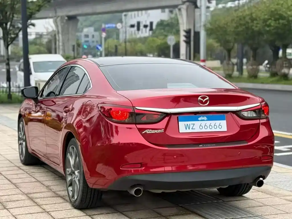 Atenza 2.5 L Blue Sky Sport CN-V