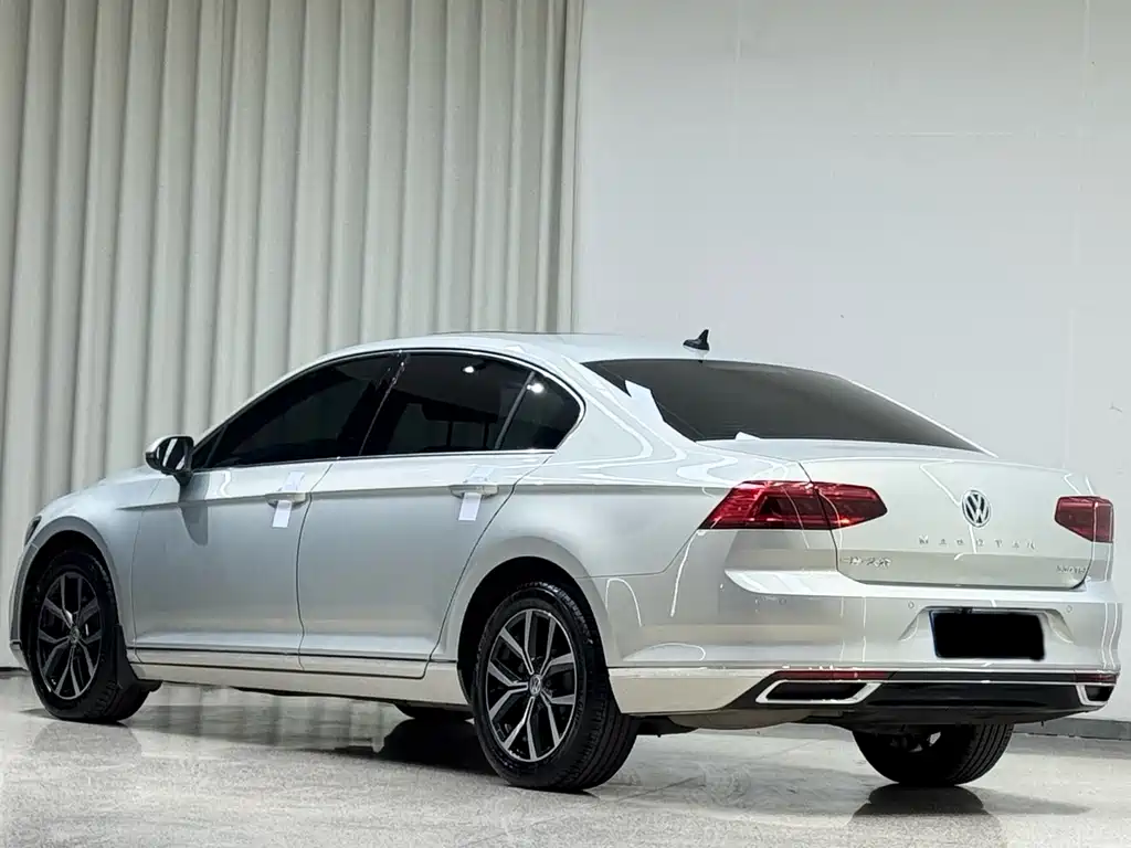 Magotan 280 TSI DSG Leading