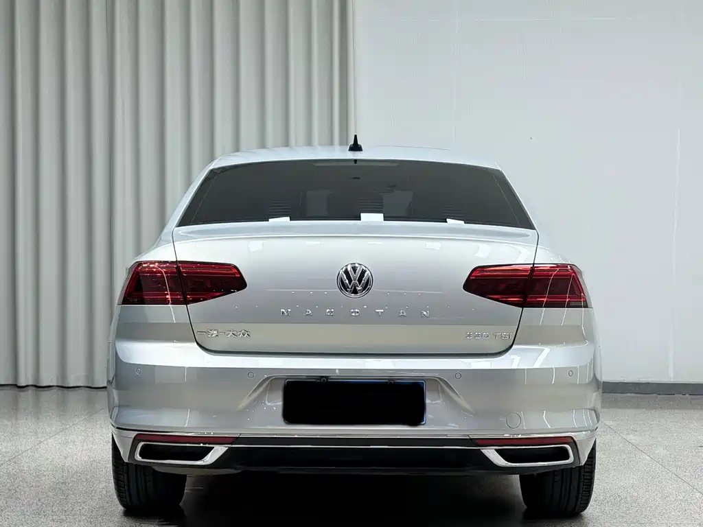 Magotan 280 TSI DSG Leading