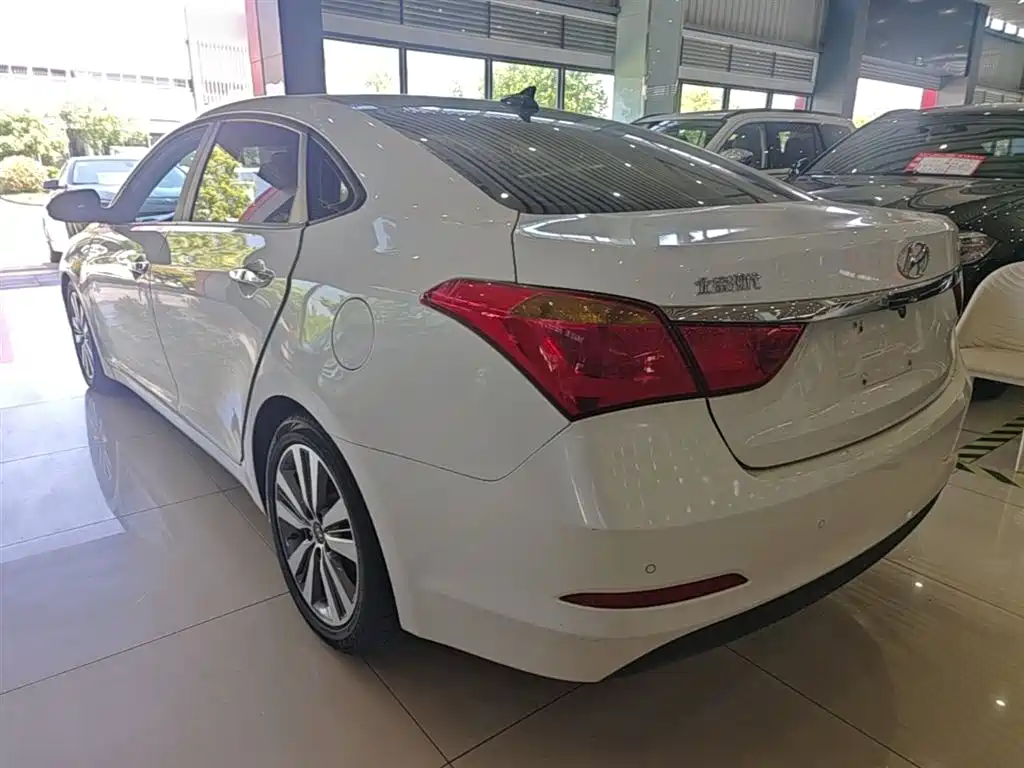 Mistra 1.8 L Auto Intelligent GLS