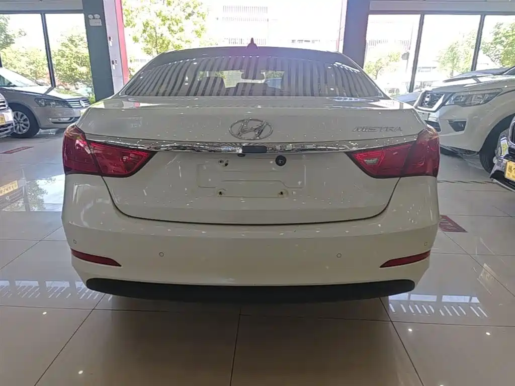Mistra 1.8 L Auto Intelligent GLS