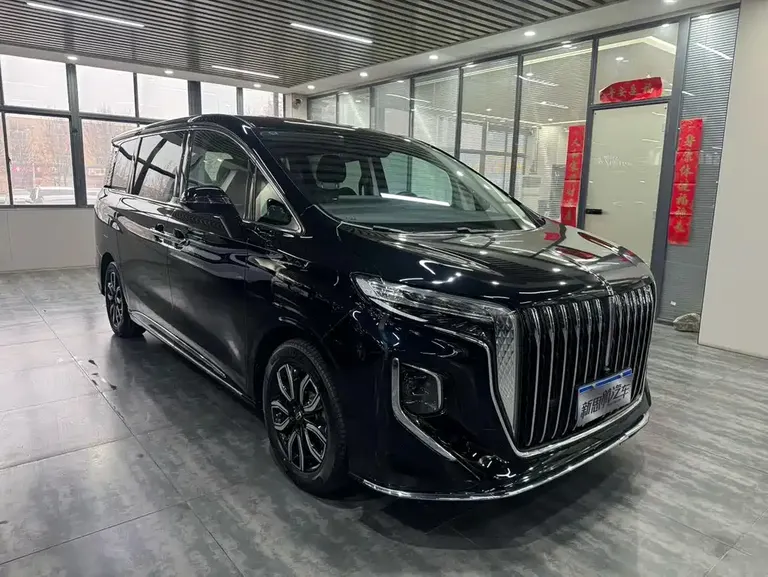 Hongqi HQ9 2.0 T Connected Flagship Charm