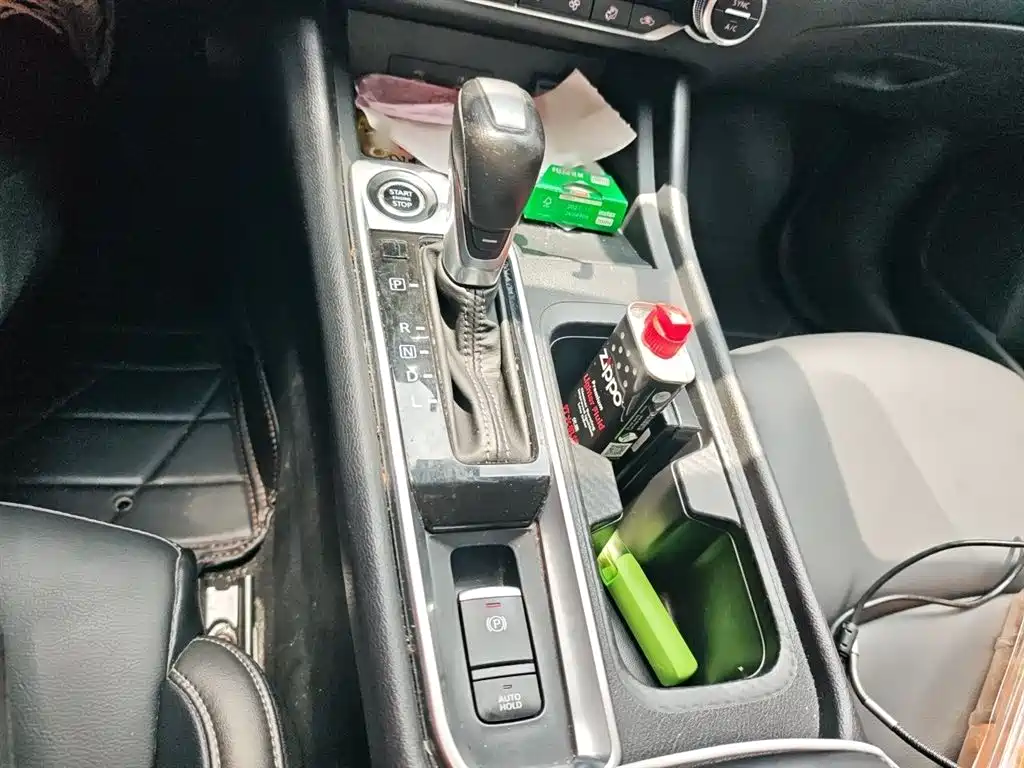 Sylphy 1.6 L CVT Joy