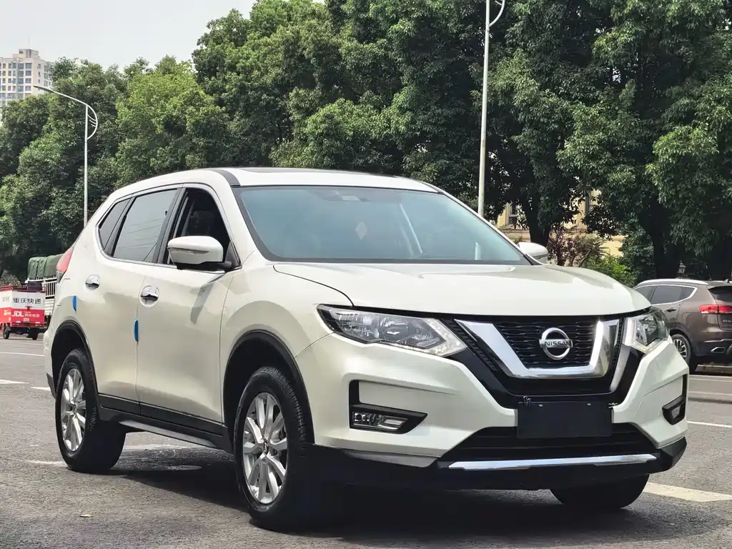 X-Trail 2.0 L CVT Comfort 2 WD