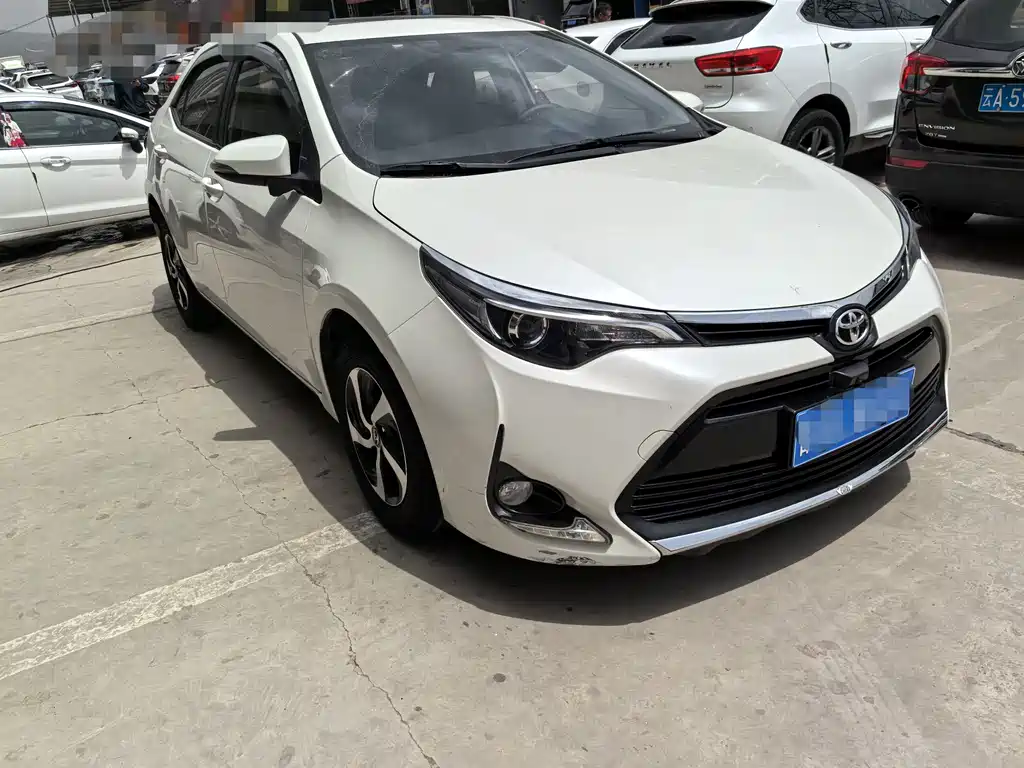 Levin Facelift 185 T CVT Elite CN-V