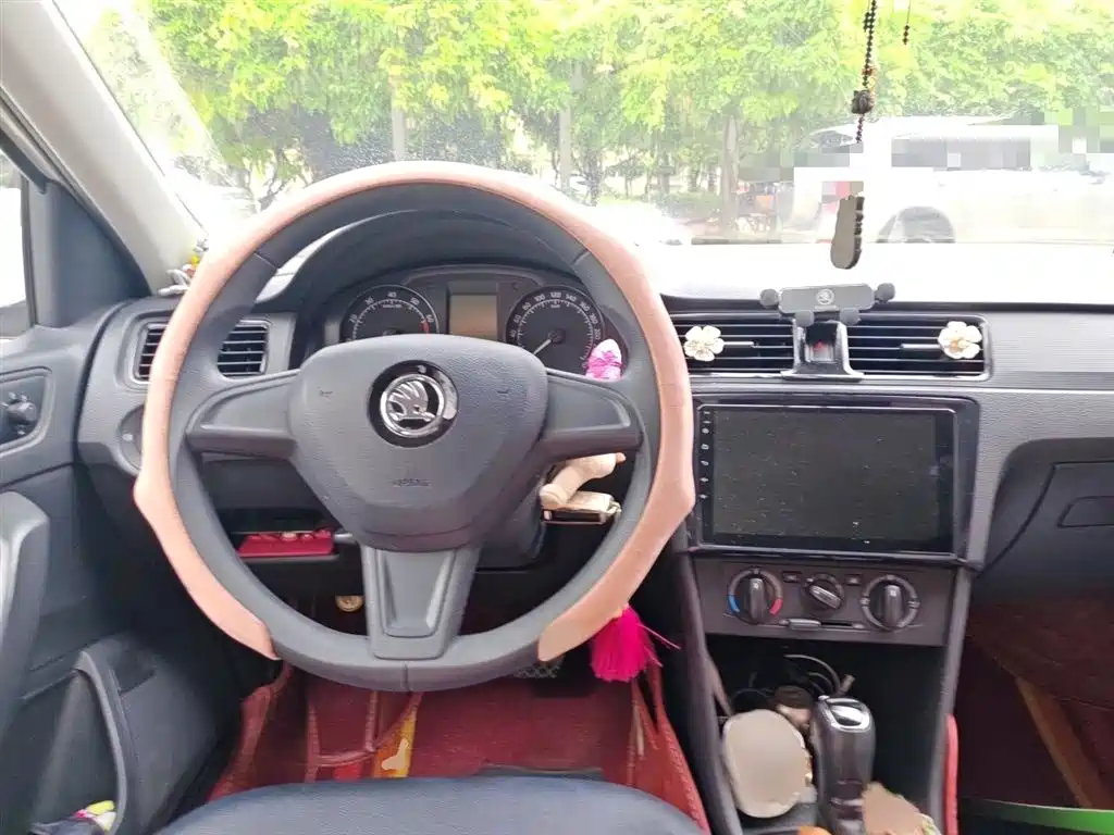 Rapid Spaceback 1.6 L Auto Pleasure
