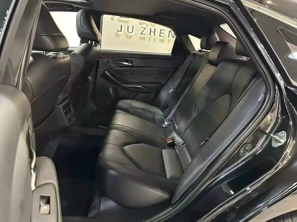 Avalon 2.5 L Luxury
