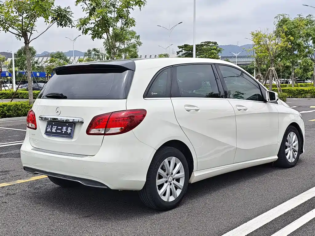 Mercedes-Benz B-Class B 180