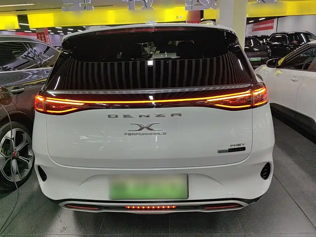 Denza X PHEV Flagship