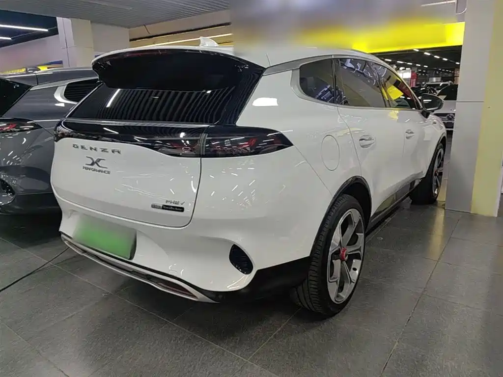 Denza X PHEV Flagship