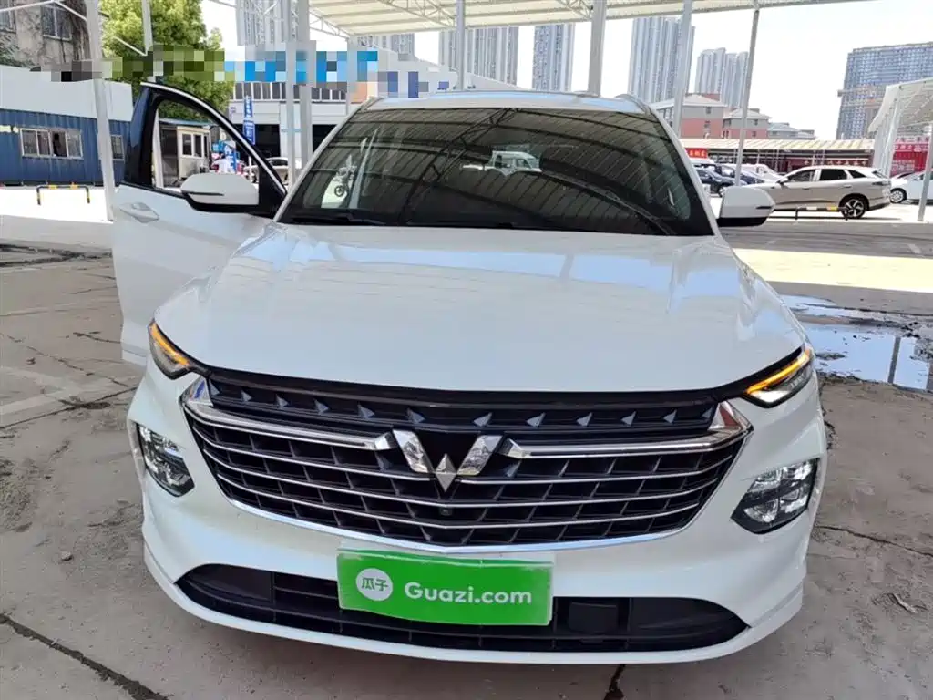 Wuling Victory 1.5 T CVT Flagship