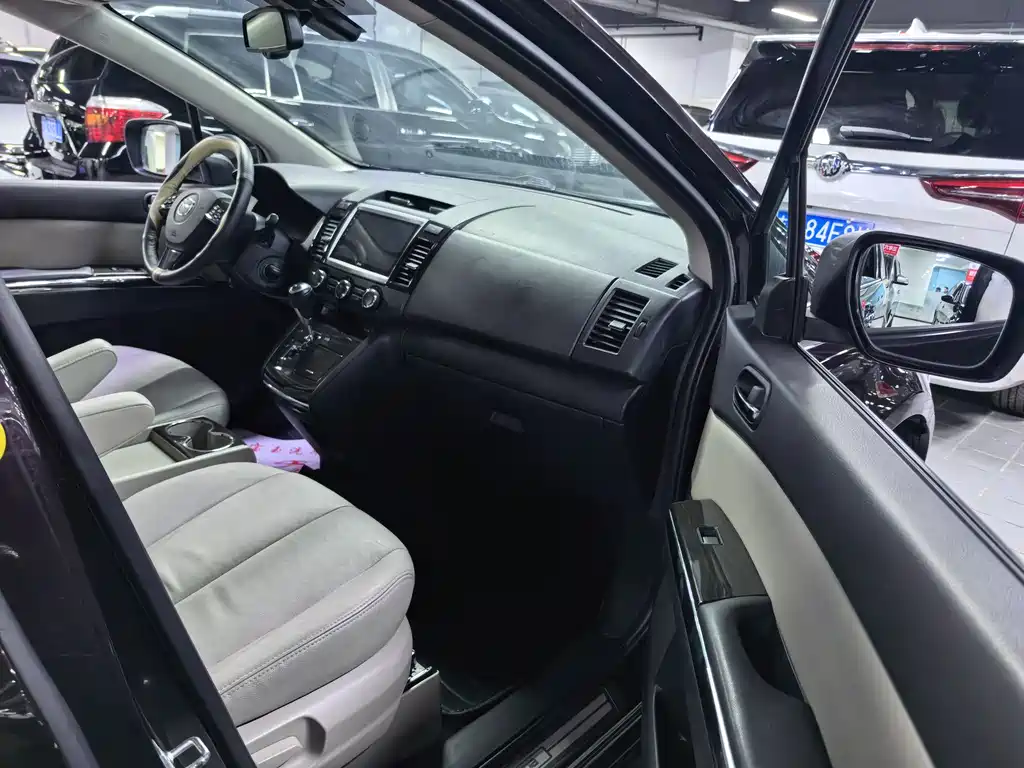 Mazda 8 马自达8 2015款 2.5 L 领航版