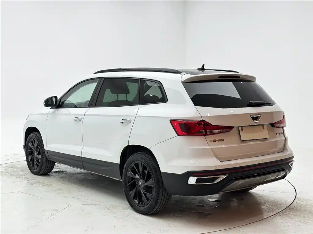 Jetta VS7 Panda 1.4 T Auto Joy Pro