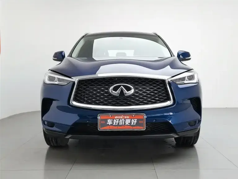Infiniti QX50 2.0 T 2 WD Fashion