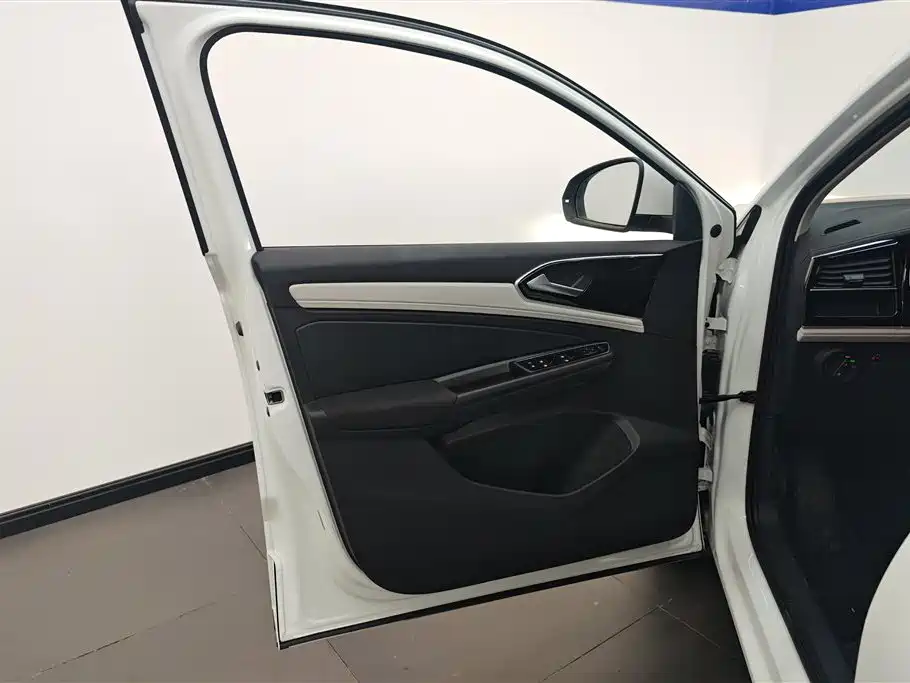 Jetta VS5 280 TSI Auto Pioneer