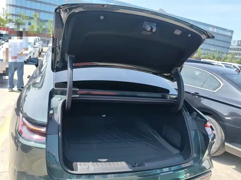 Geely Galaxy Xingyao 8 130 km EM-P Starship