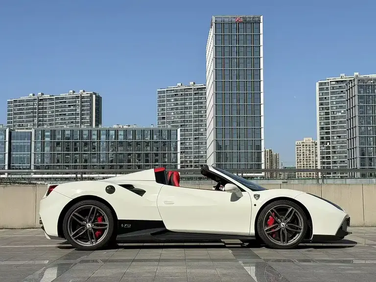 Ferrari 488 488 Spider