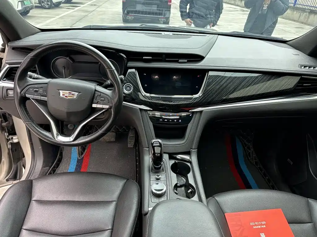 Cadillac XT6 2.0 T 6-seat 2 WD Luxury