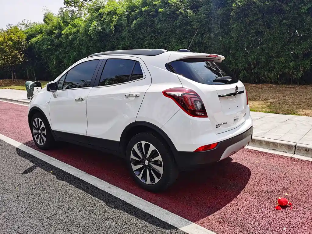 Encore 18 T Auto 2 WD Urban Elite