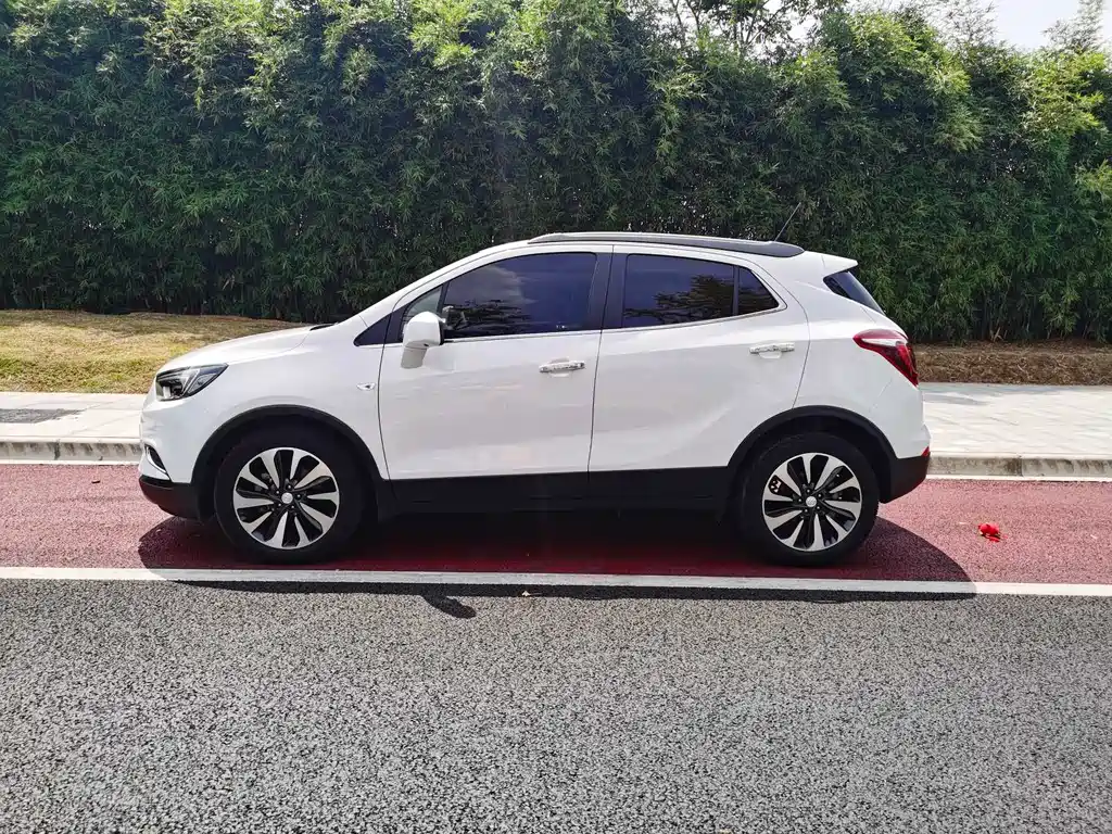 Encore 18 T Auto 2 WD Urban Elite