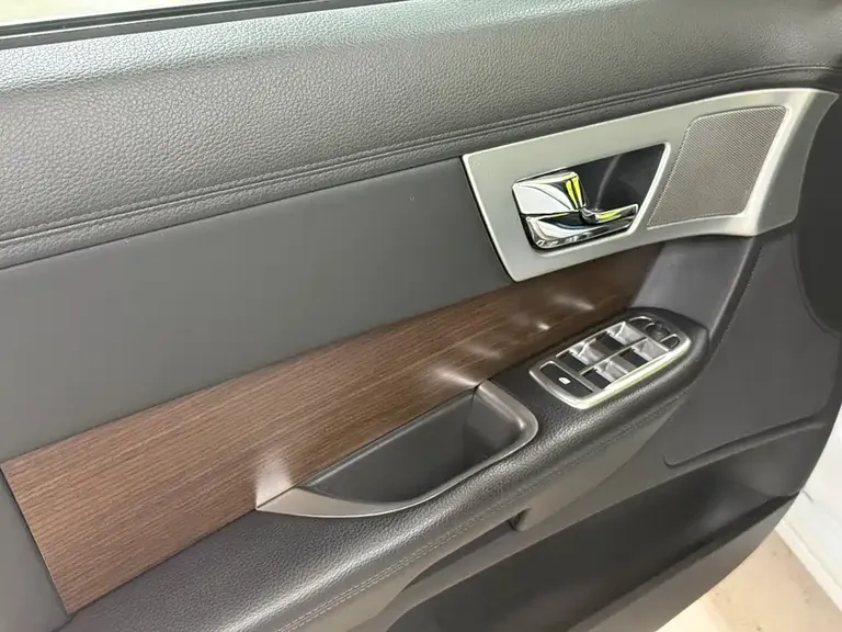 Jaguar XF XF 2.0 T Elegance