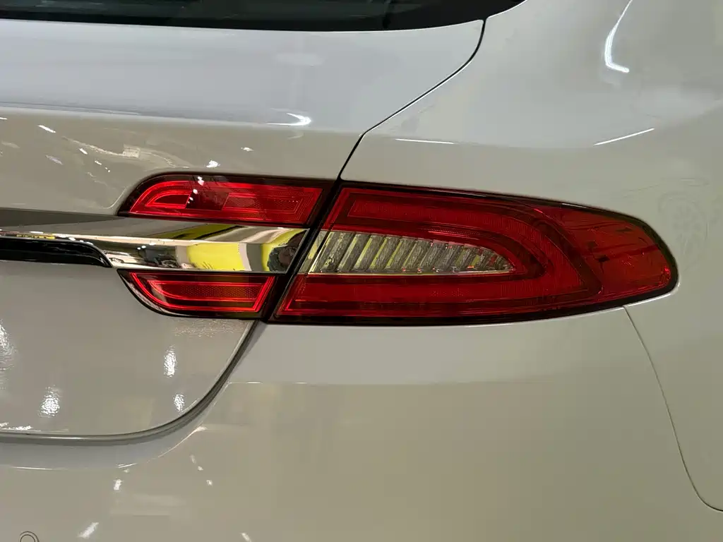 Jaguar XF XF 2.0 T Elegance