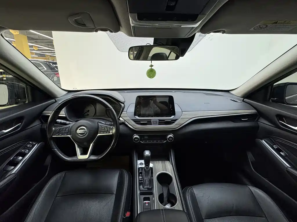 Teana 2.0 L XL Comfort