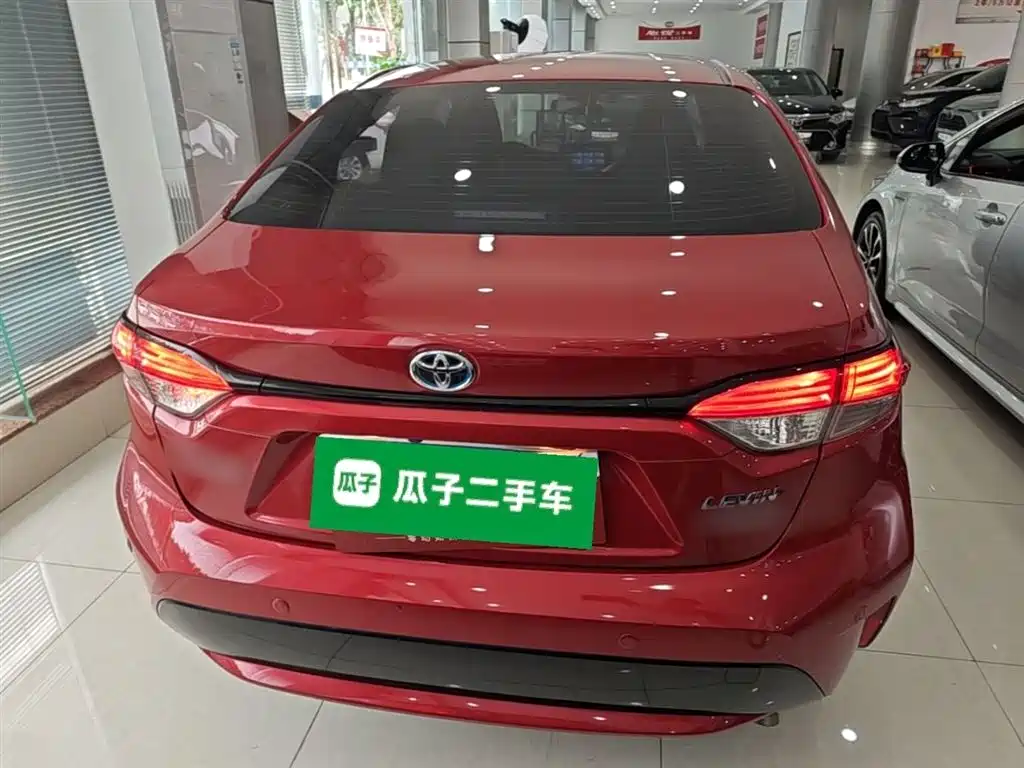 Levin Dual Engine 1.8 H E-CVT Luxury