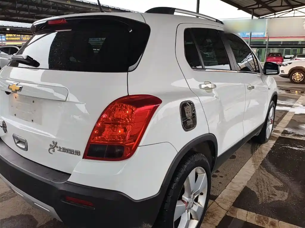 Tracker 1.4 T Auto 2 WD Luxury