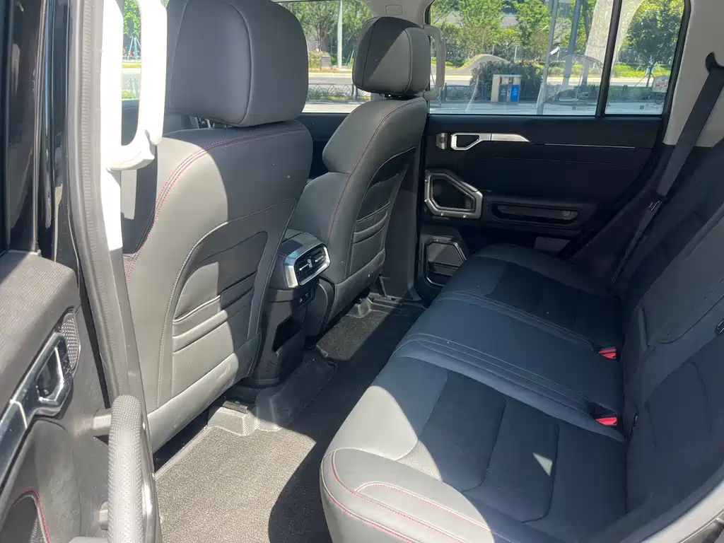 Jetour Traveller 2.0 T 4 WD Cross PRO
